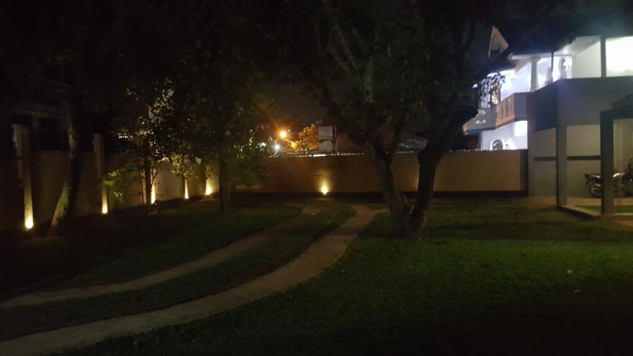 Breezy Villa Negombo Exterior foto